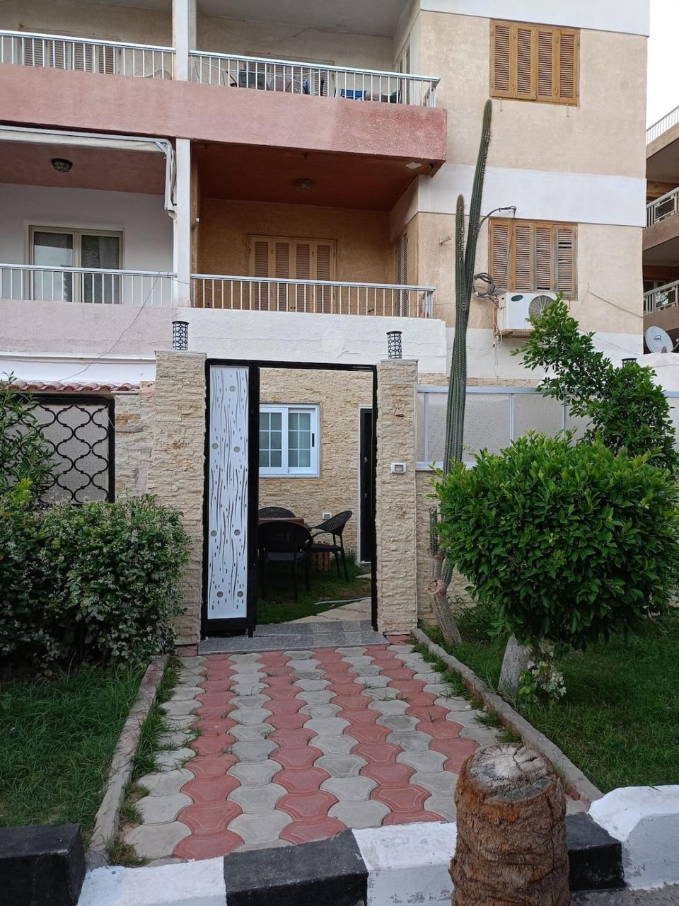 Premium Hotel-Style Pick Your Guest Offer" House in Alexandria
