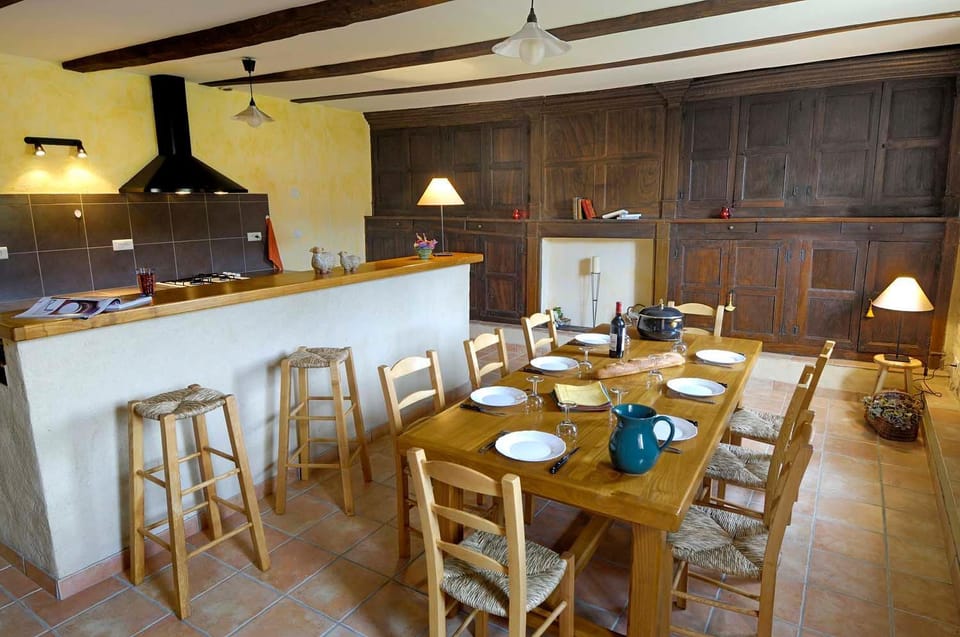 Gîte au ginestous House in Occitanie