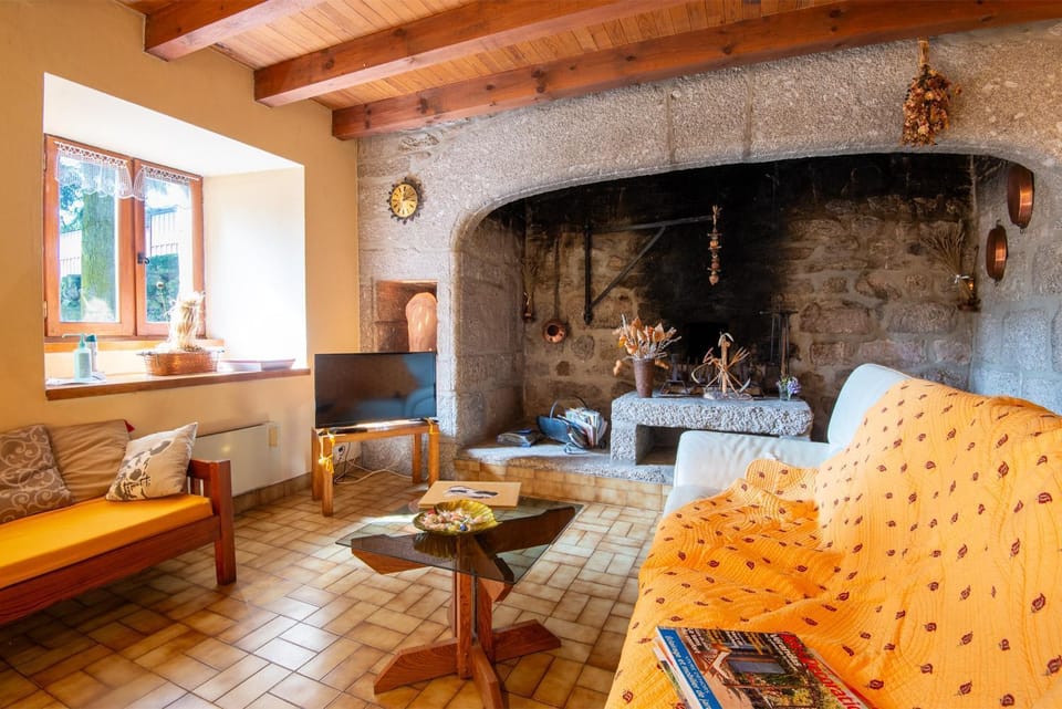 Gîte Gîte aux Combettes 4/6 personnes House in Auvergne-Rhône-Alpes