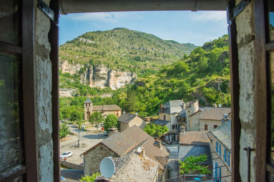 Gîte Gîte Amélie 3/5 pers à Saint-Chély-du-Tarn House in Auvergne-Rhône-Alpes