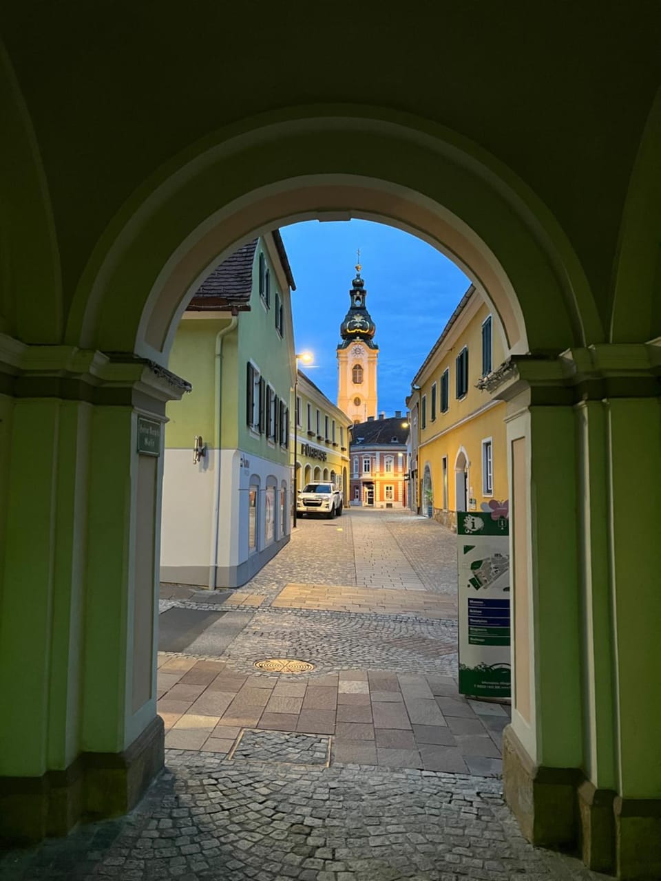 Die "Boho Suite" im Herzen von Hartberg, free Parking Apartment in Styria