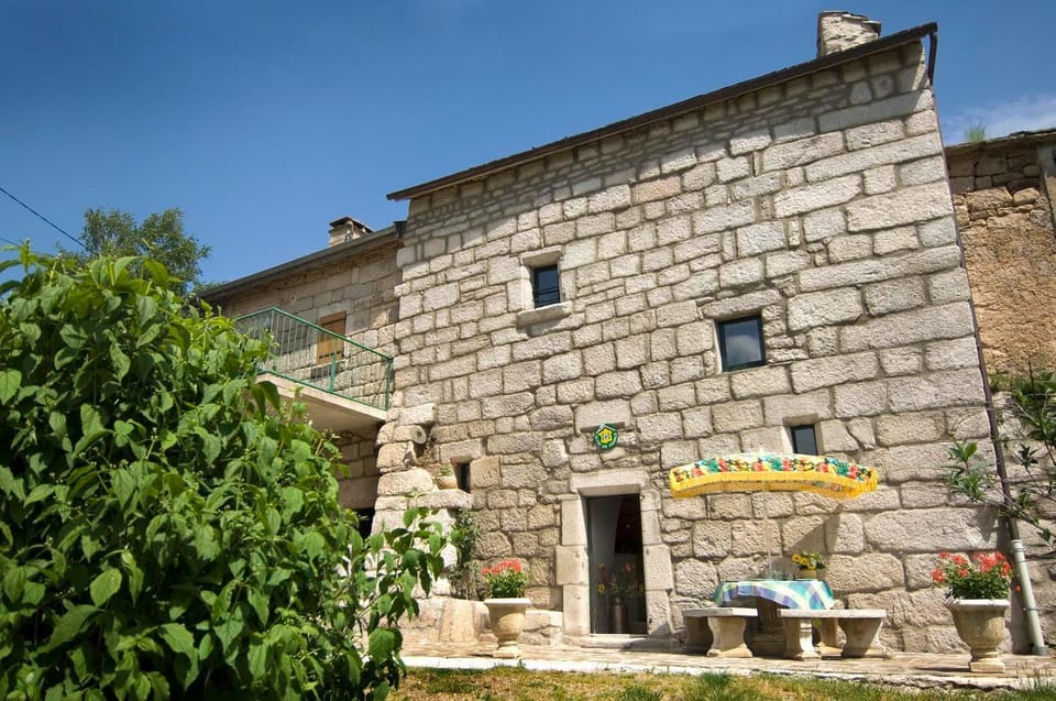 Gîtes de france aux badieux House in Occitanie