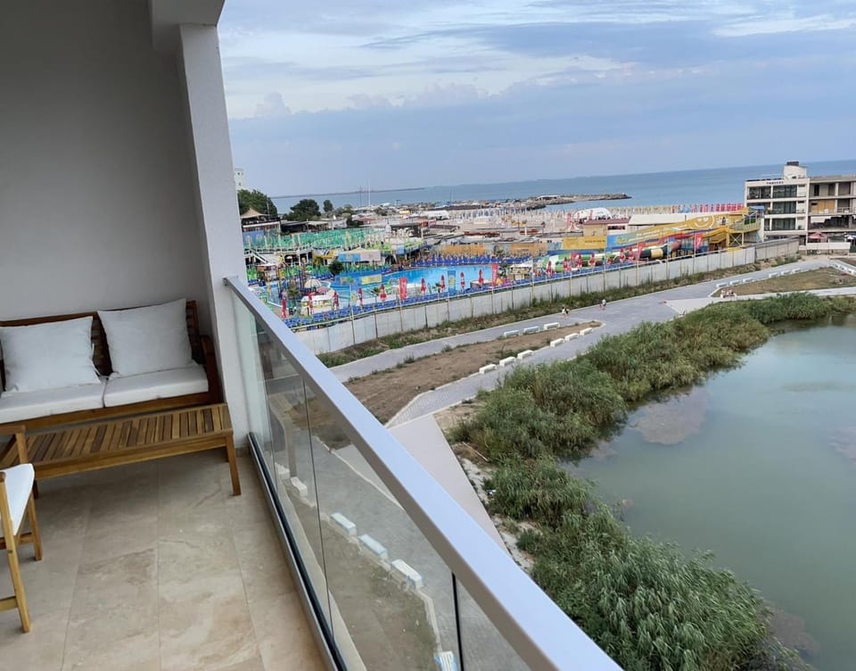 Maria apartment sunrise in bed Apartment in Eforie Nord