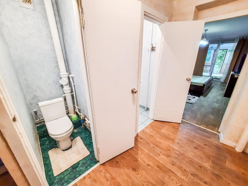 Toilet, Bathroom