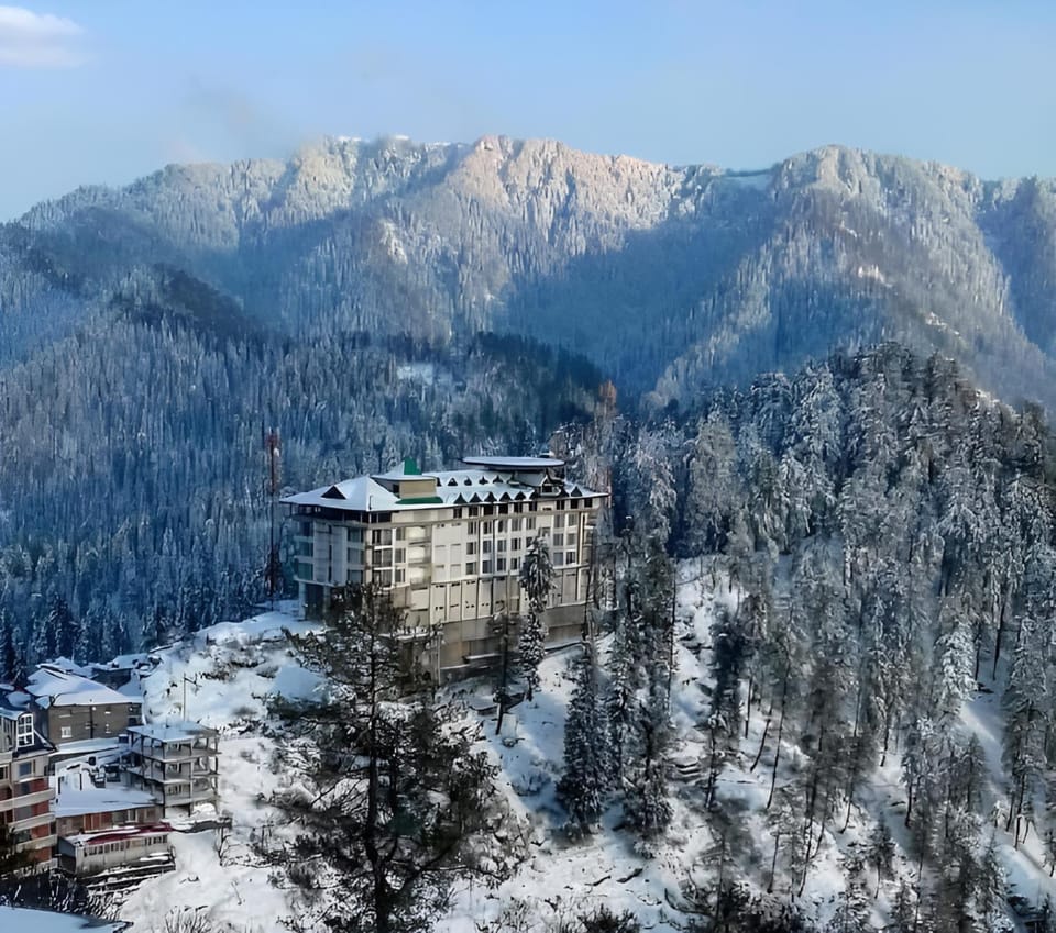 Property building, Day, Natural landscape, Winter, Mountain view