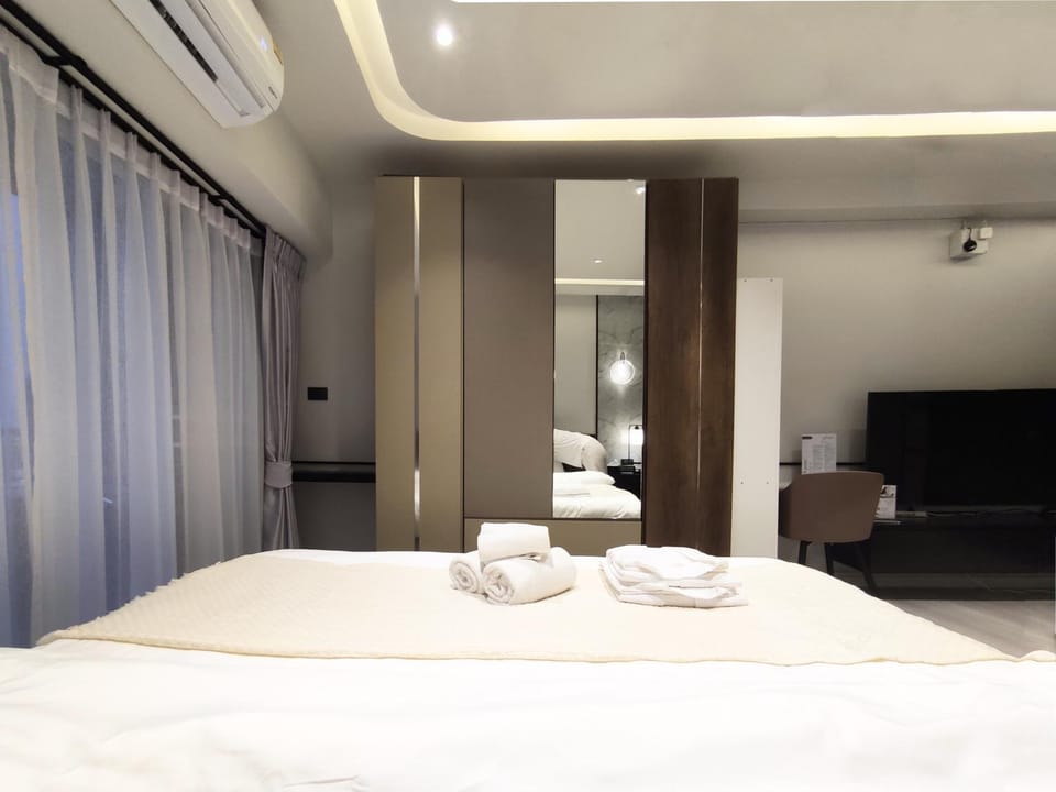 Bed, Bedroom, wardrobe