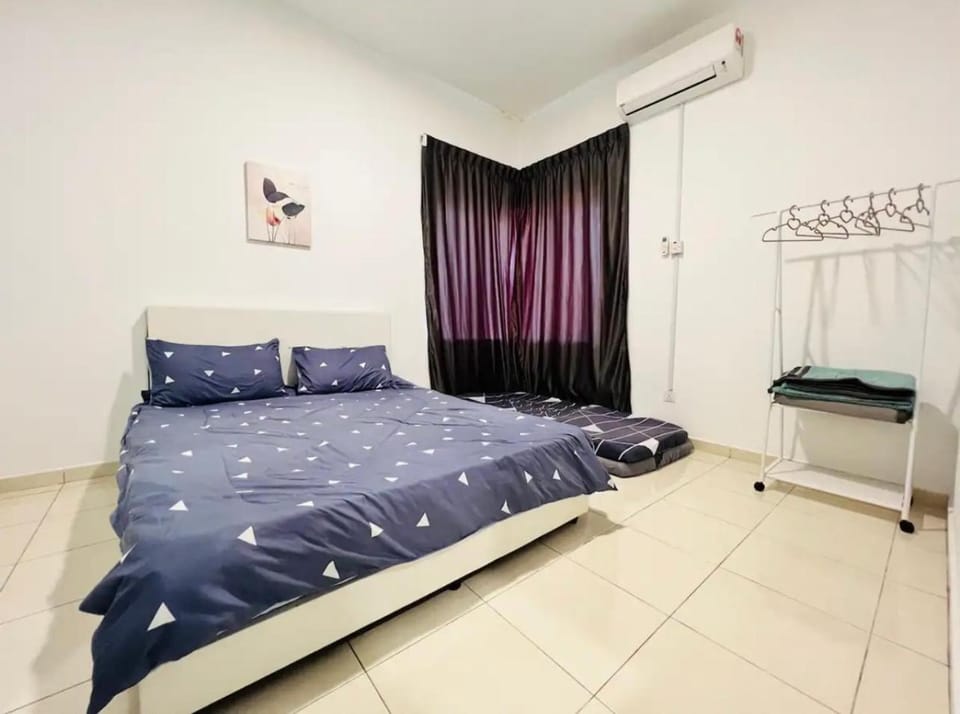 Bed, Bedroom, air conditioner
