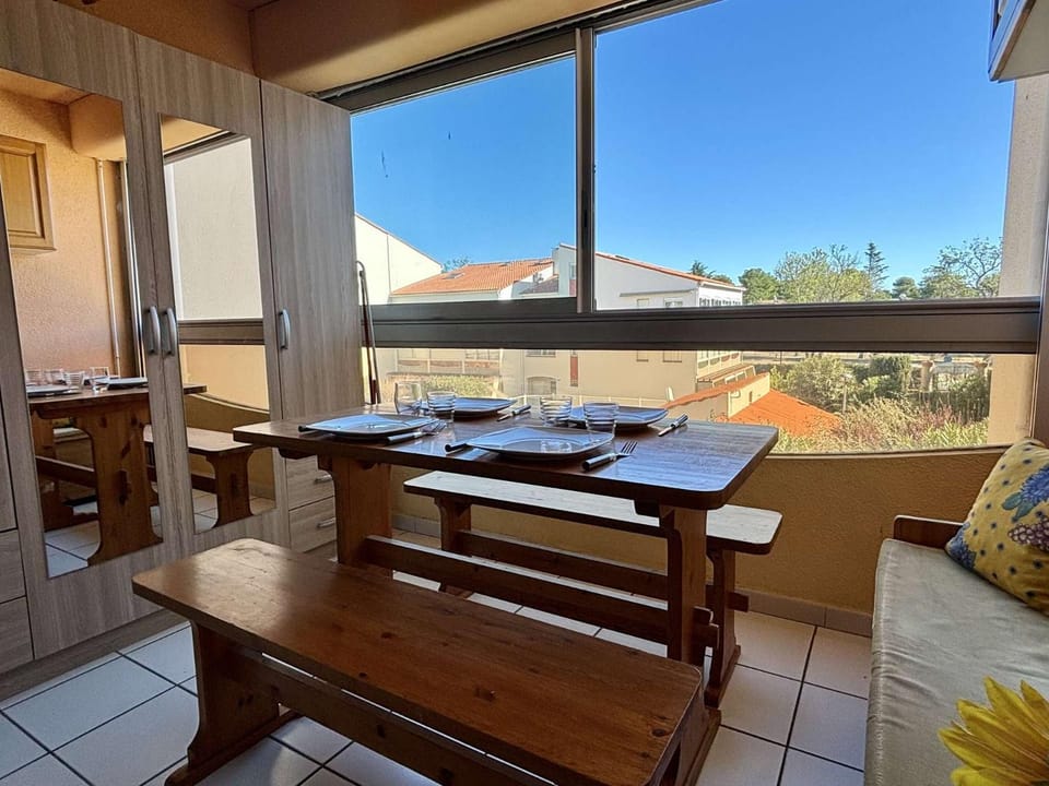 View (from property/room), Dining area