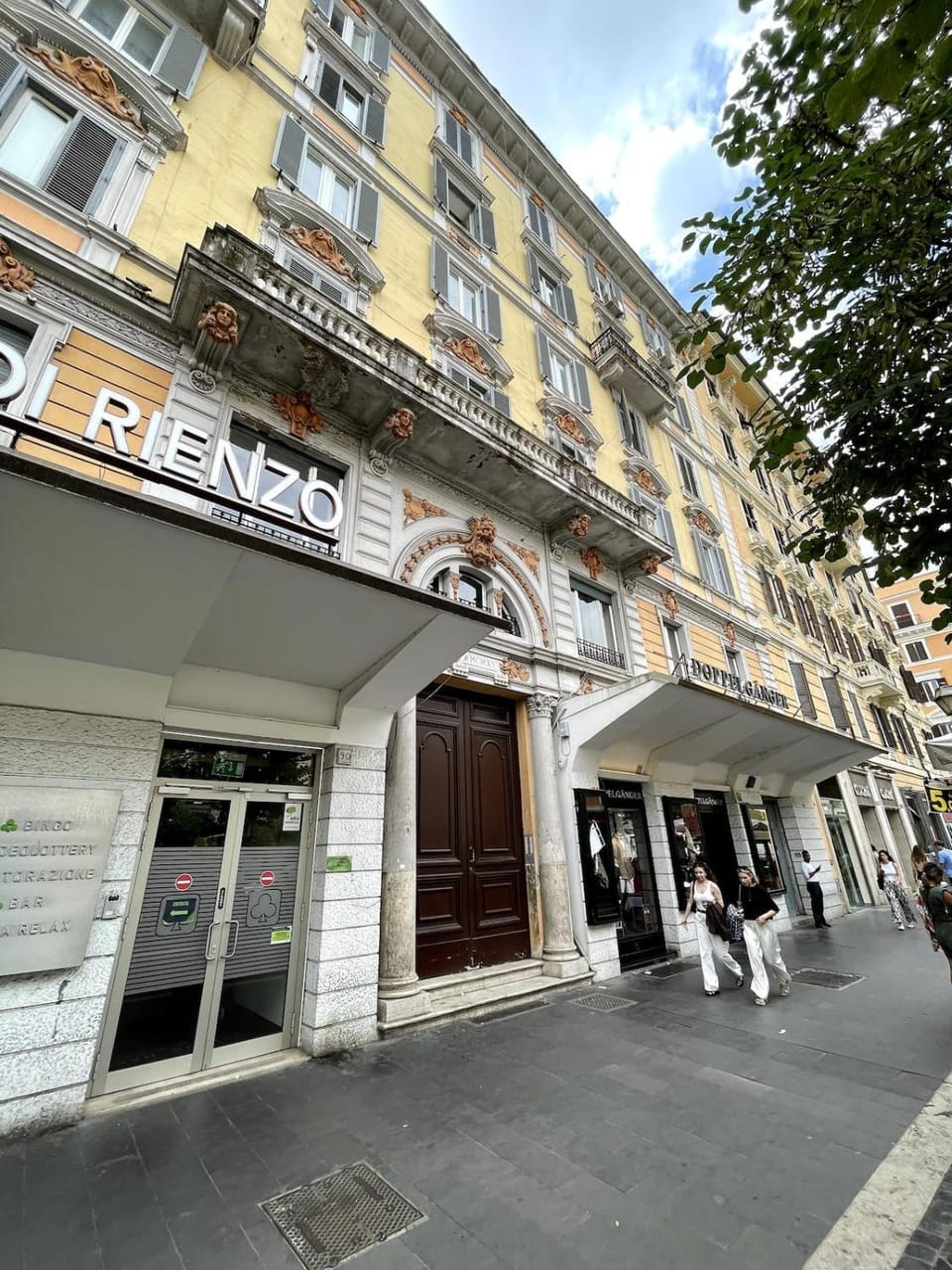 Giulia Mesa Suites Apartment in Rome