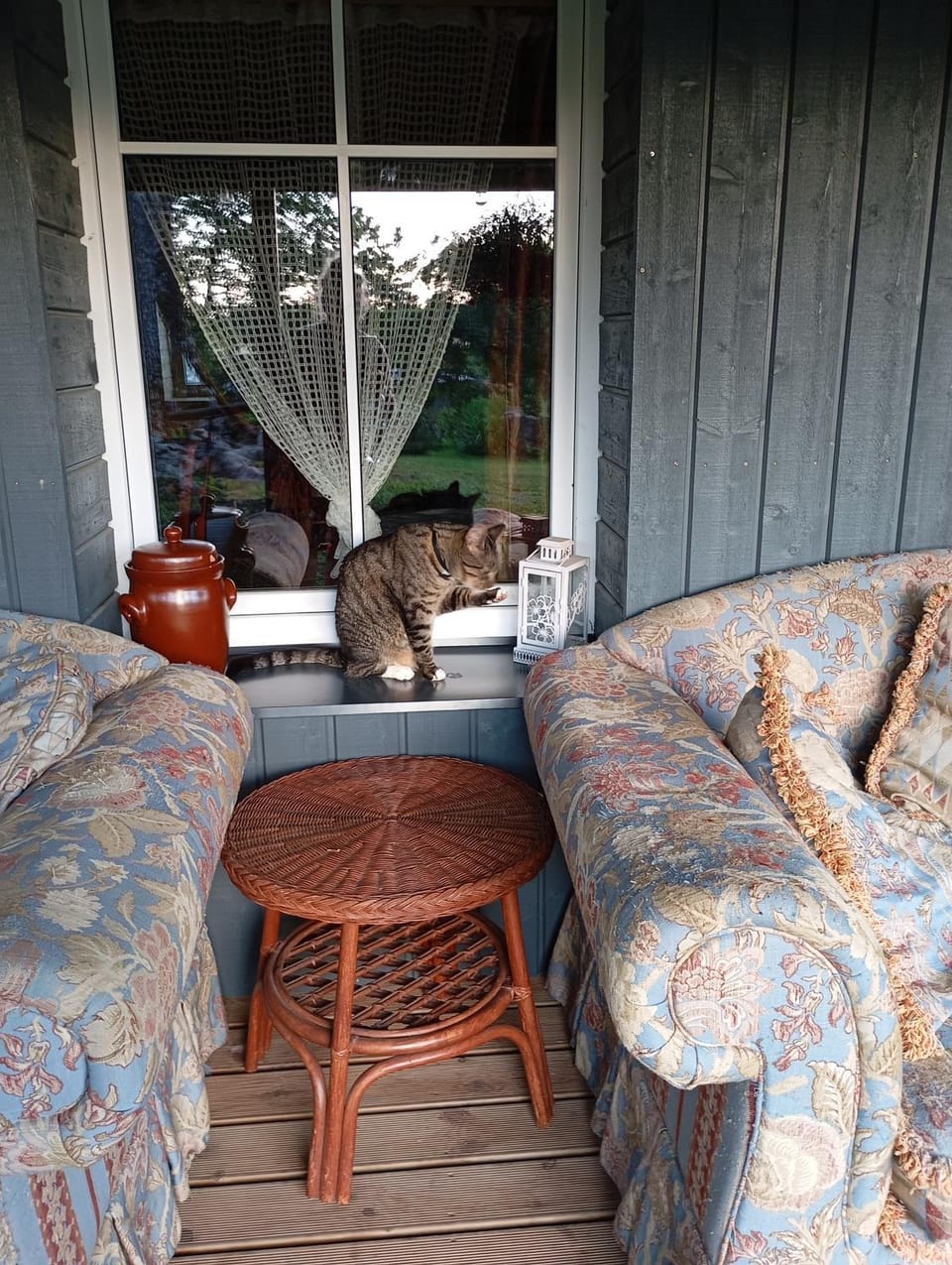 Seating area