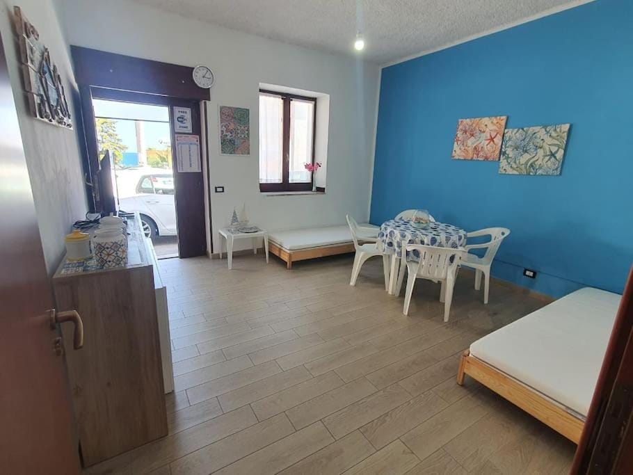 Property building, Photo of the whole room