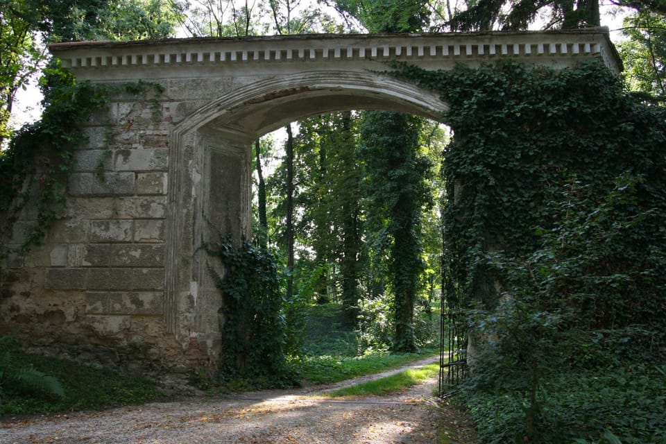 Garden view, Landmark view