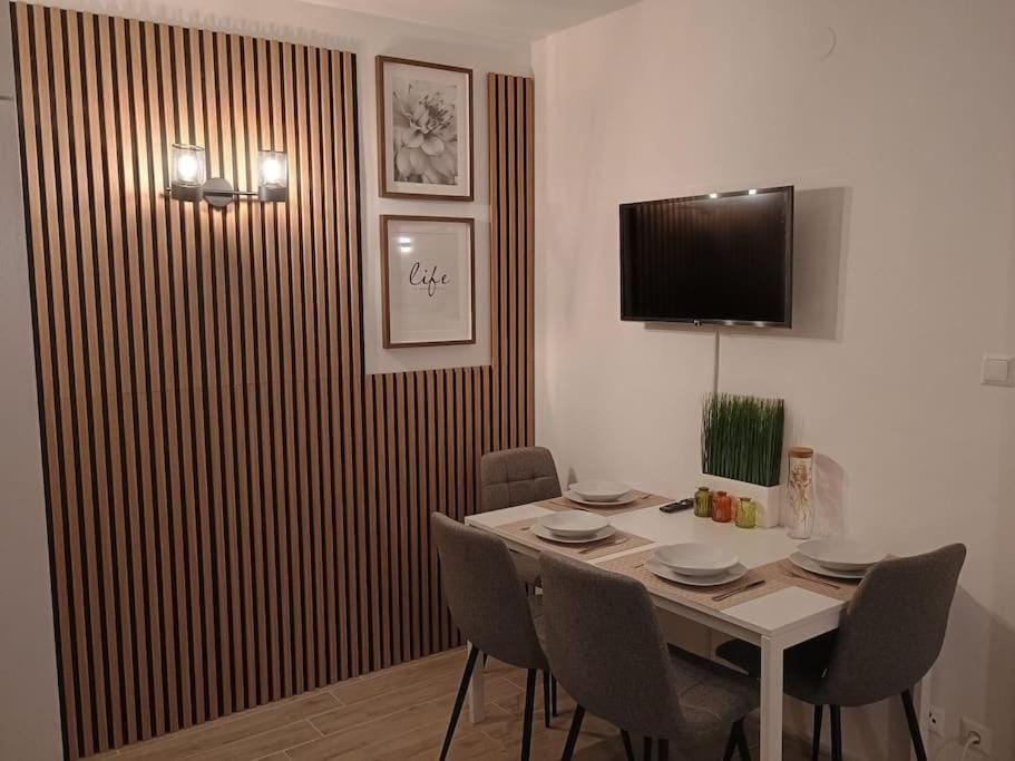 Rooftop Apartment with Balcony & AC Apartment in Vienna