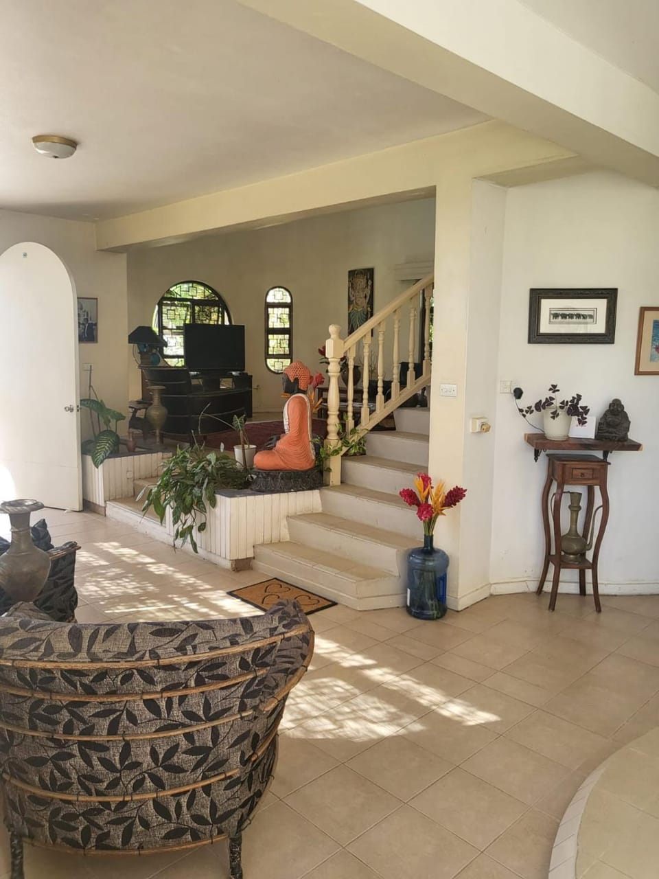 Property building, Seating area