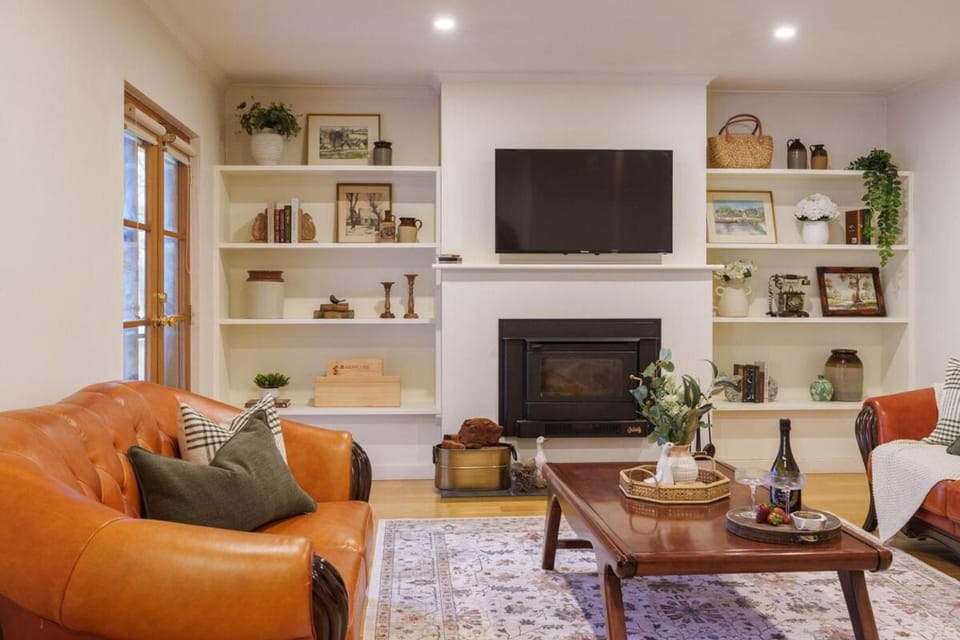 Peaceful 4-Bedroom Vineyard Retreat in Hahndorf House in Hahndorf