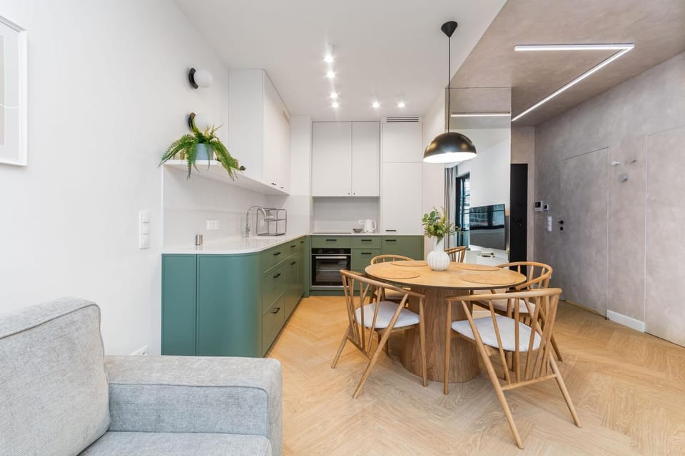 Kitchen or kitchenette, Living room, Seating area, Dining area