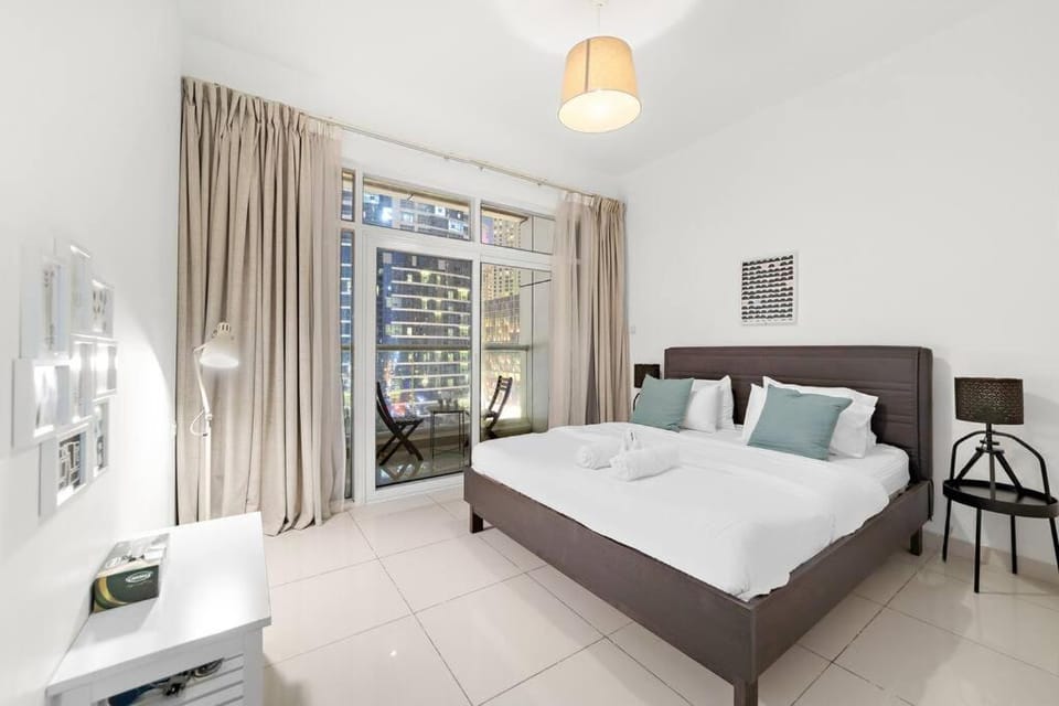 Luxury 2BR with Stunning Dubai Marina Views Near JBR Beach Apartment in Dubai