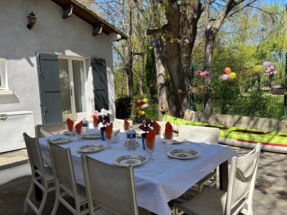Appartement en bordure de sorgue Apartment in L'Isle-sur-la-Sorgue