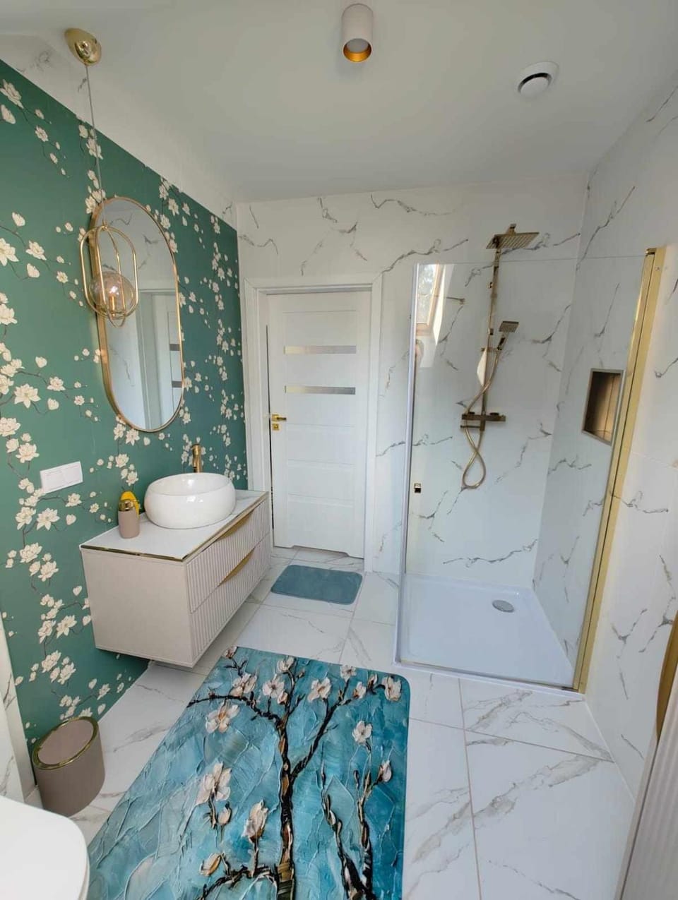 Shower, Toilet, Bathroom