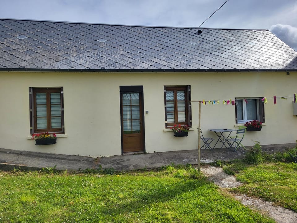gitechezpetitjean House in Normandy