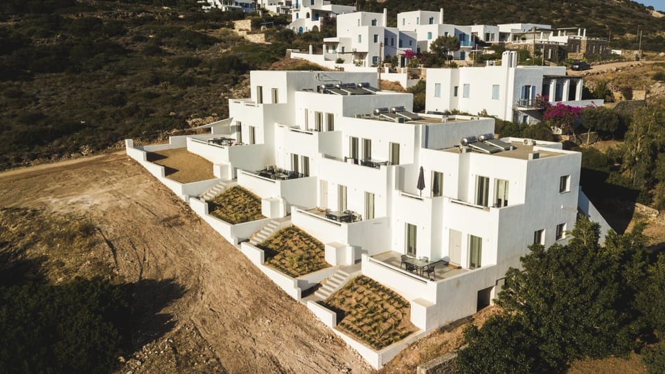 Property building, Day, Bird's eye view
