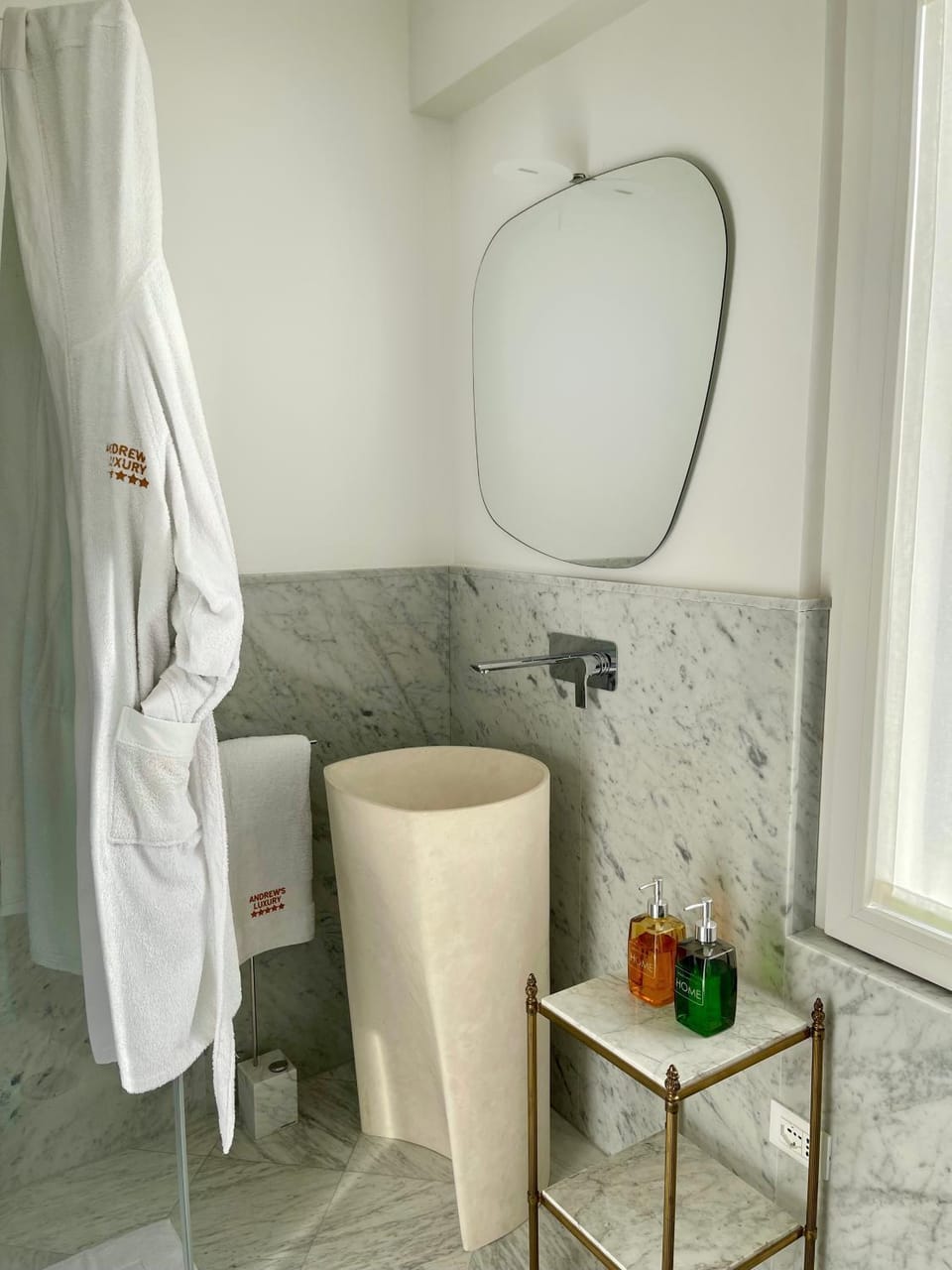 Shower, Bathroom, towels