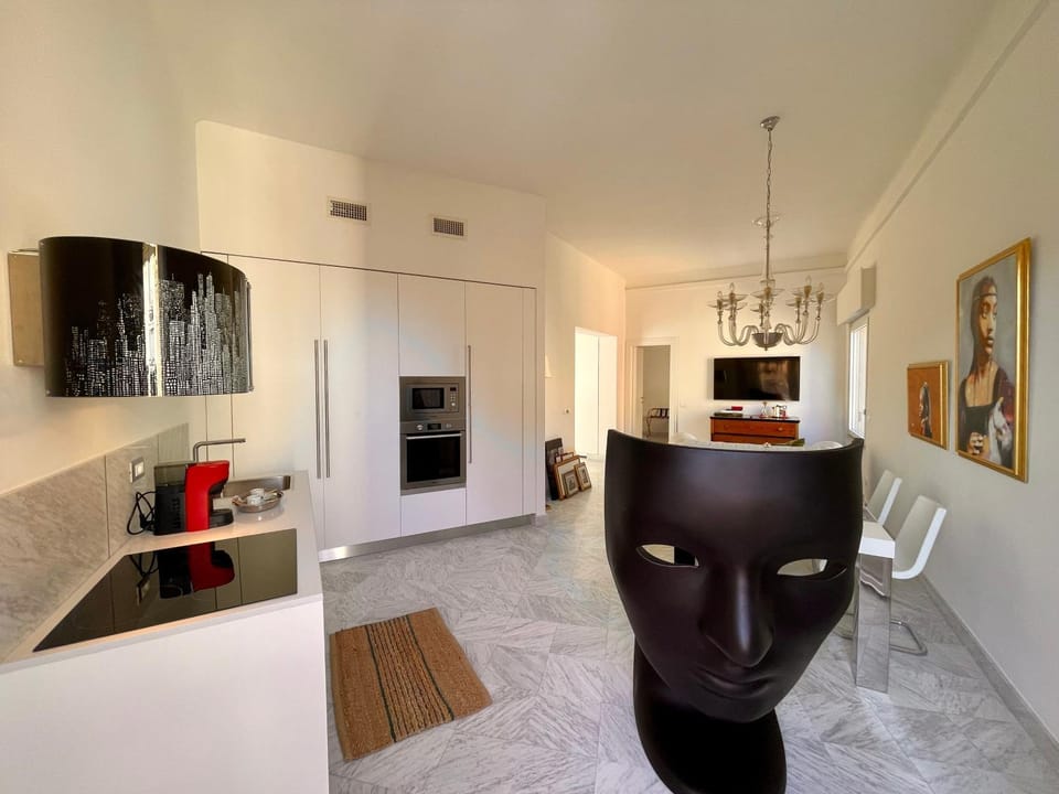 Kitchen or kitchenette, oven, stove