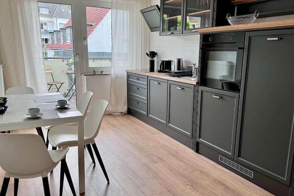 15 Minuten Fußweg zum Stadion und Privatparkplatz Apartment in Dortmund