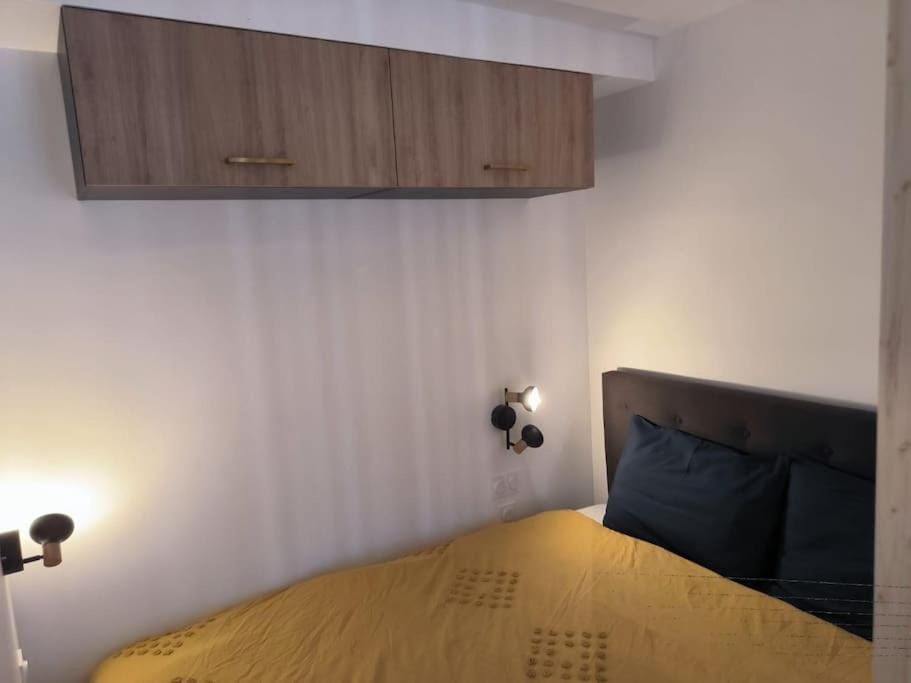 Studio à 100 m de la plage PIQUOT 44 Apartment in Granville