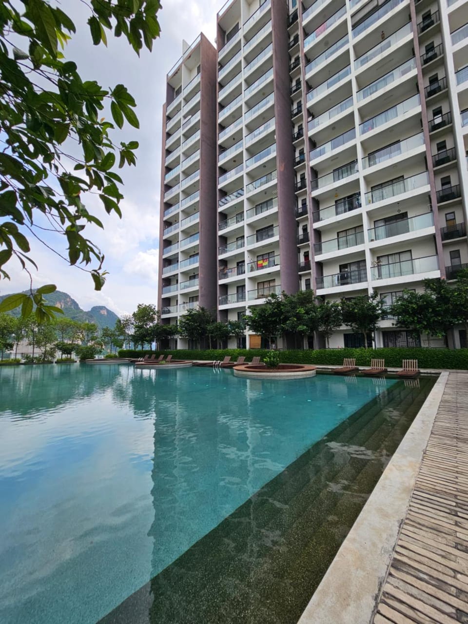 Swimming pool