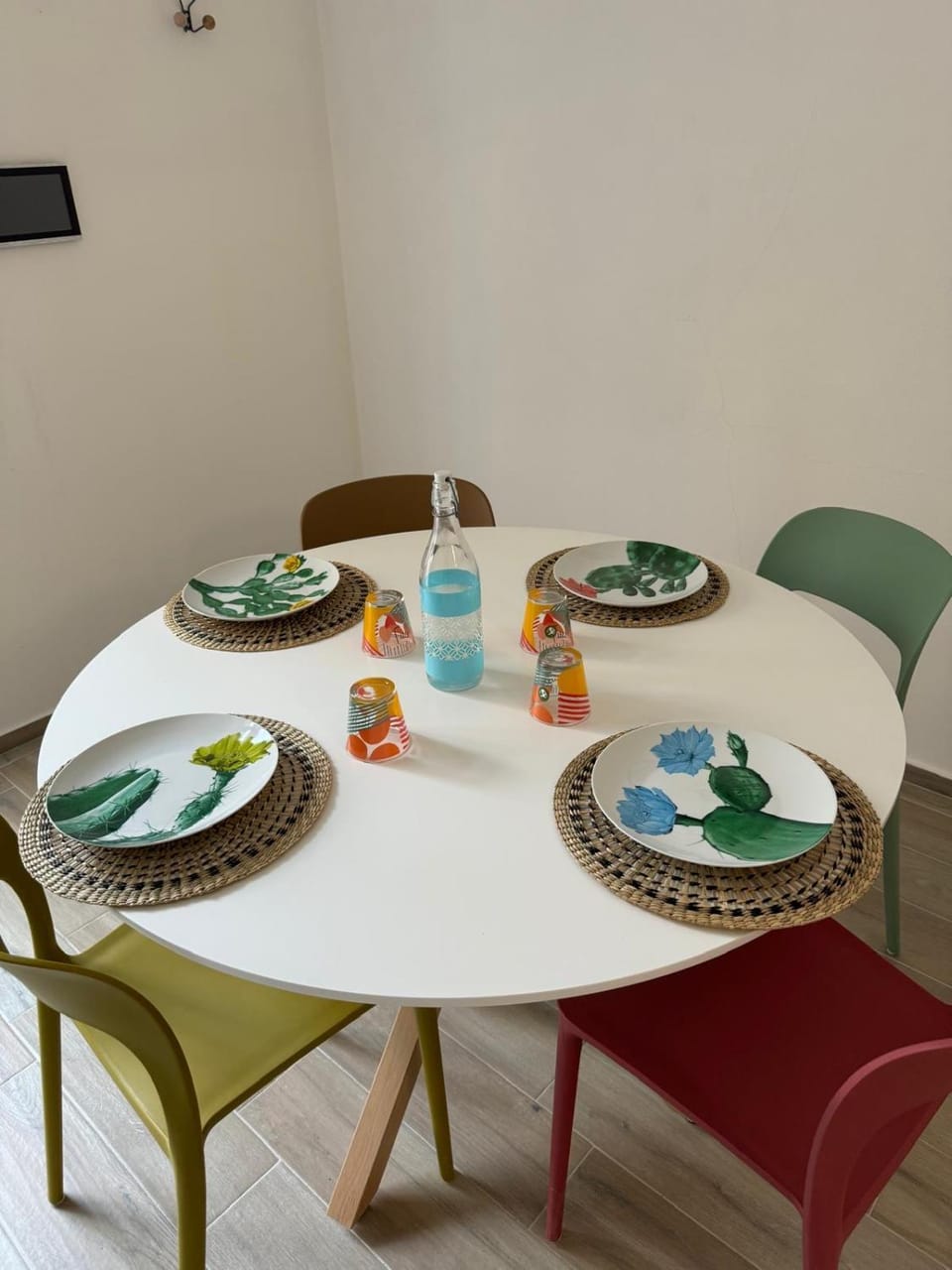 Food and drinks, Dining area