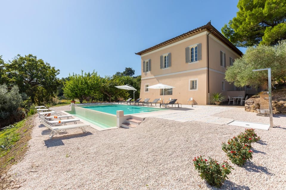 Property building, Swimming pool