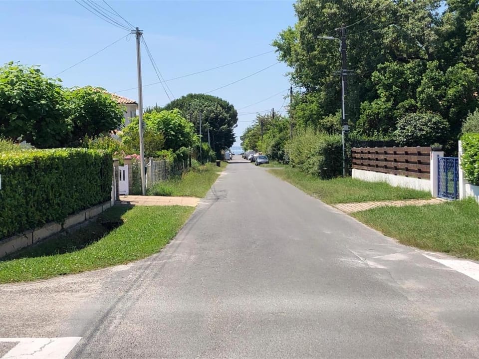 Neighbourhood