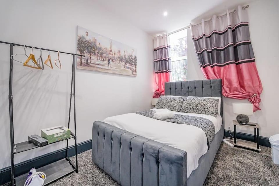 -F19GH- For relaxed & Cosy stay,Free Parking,WiFi Apartment in Leeds