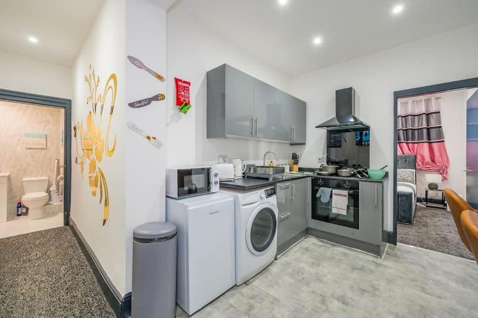 -F19GH- For relaxed & Cosy stay,Free Parking,WiFi Apartment in Leeds
