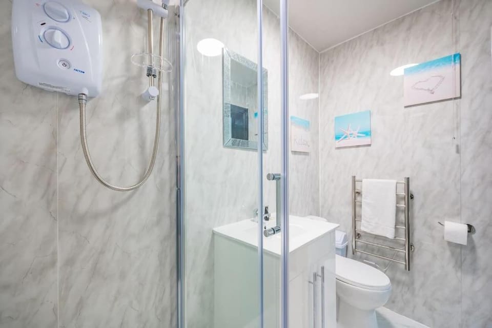 -F19GH- For relaxed & Cosy stay,Free Parking,WiFi Apartment in Leeds