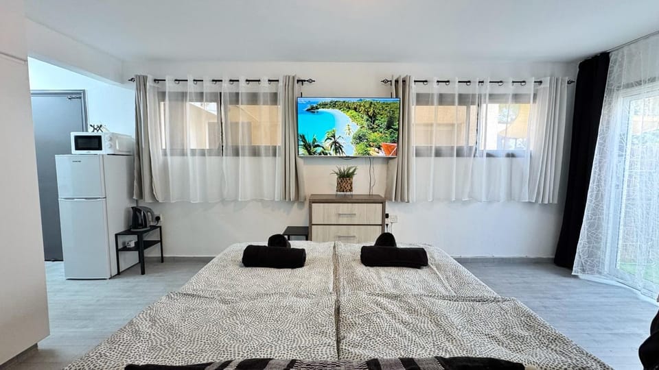Chloraka Bay Studio Apartment in Paphos District
