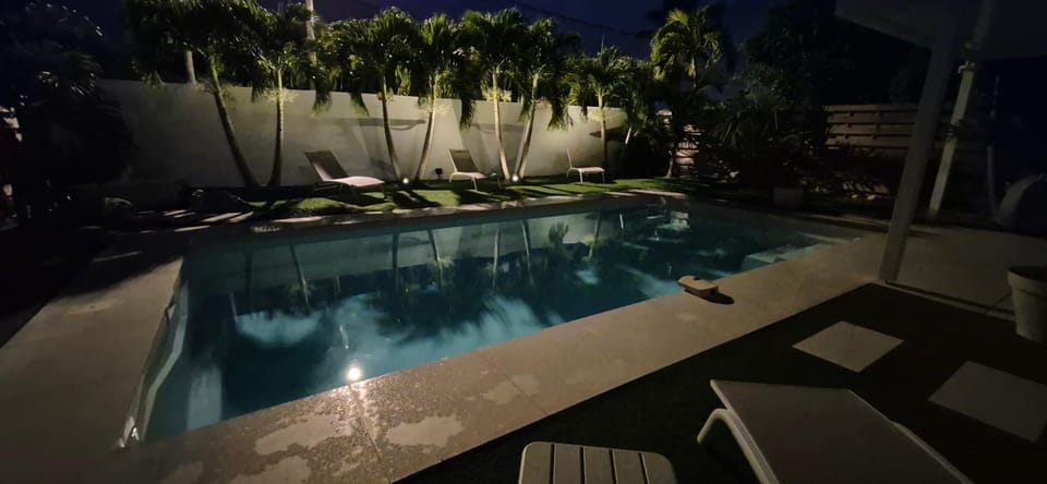 Night, Swimming pool