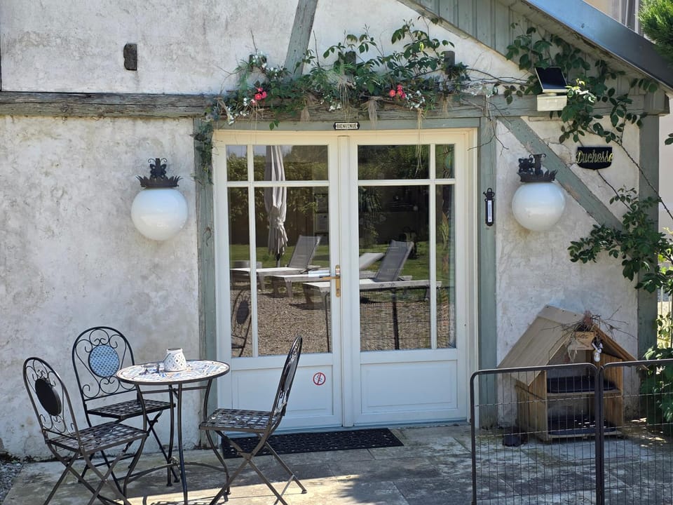 Patio, Facade/entrance, View (from property/room)