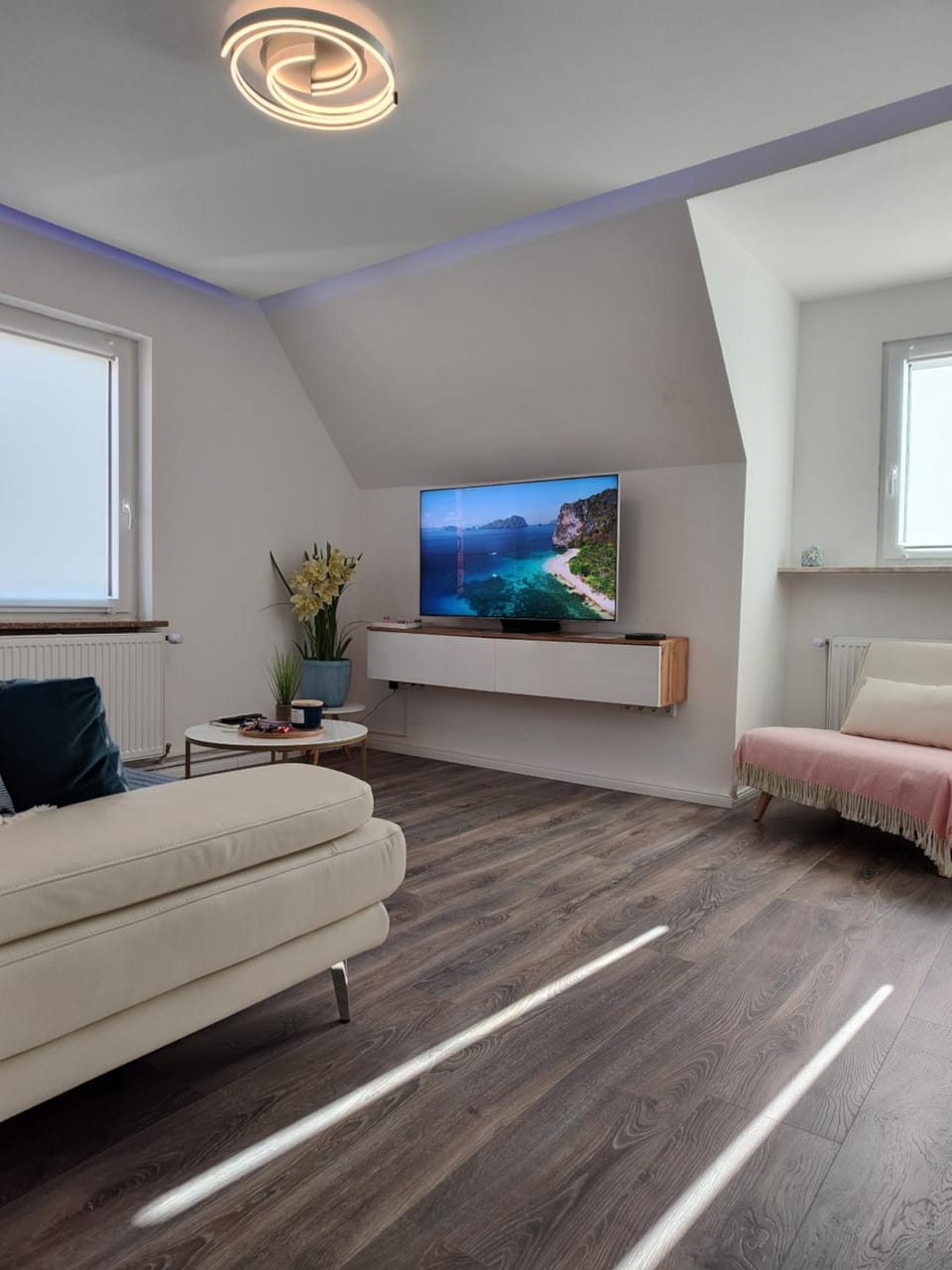 TV and multimedia, Living room, Photo of the whole room