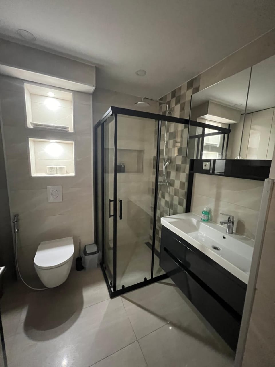 Shower, Toilet, Bathroom
