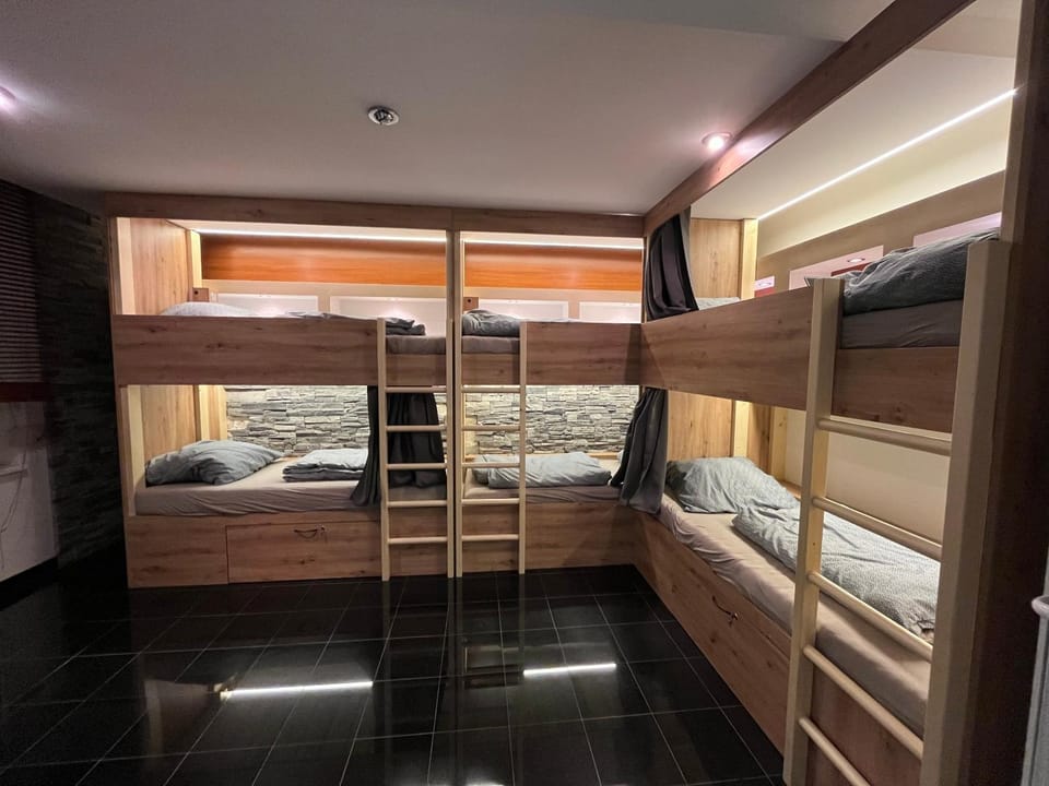 Bed, Photo of the whole room, Bedroom, bunk bed