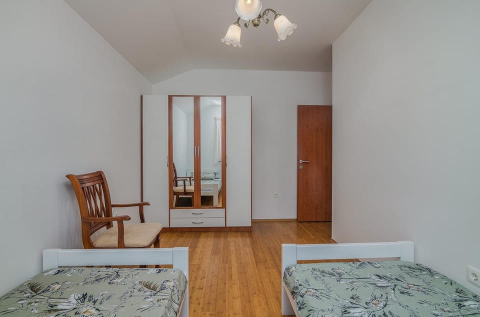 Bed, Bedroom, wardrobe