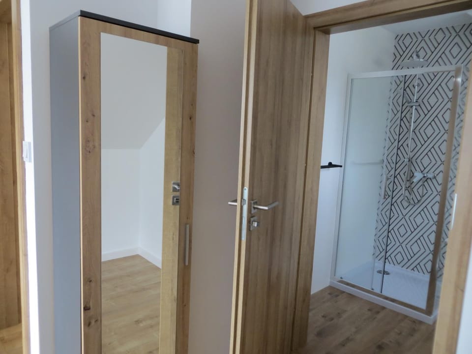 Bathroom, wardrobe