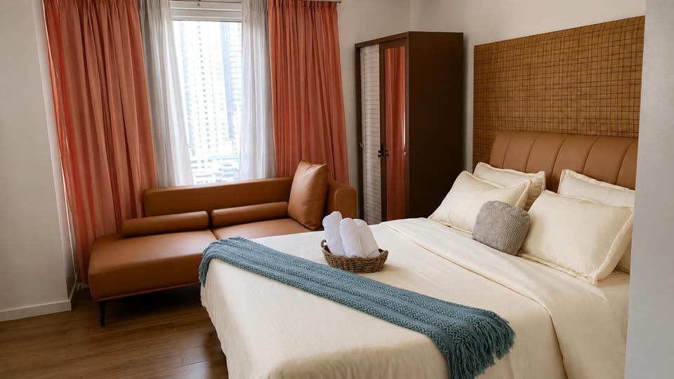 8 Adriatico Manila Condotel Sea View Corner Unit Near St Lukes Clinic Bed and Breakfast in Manila City