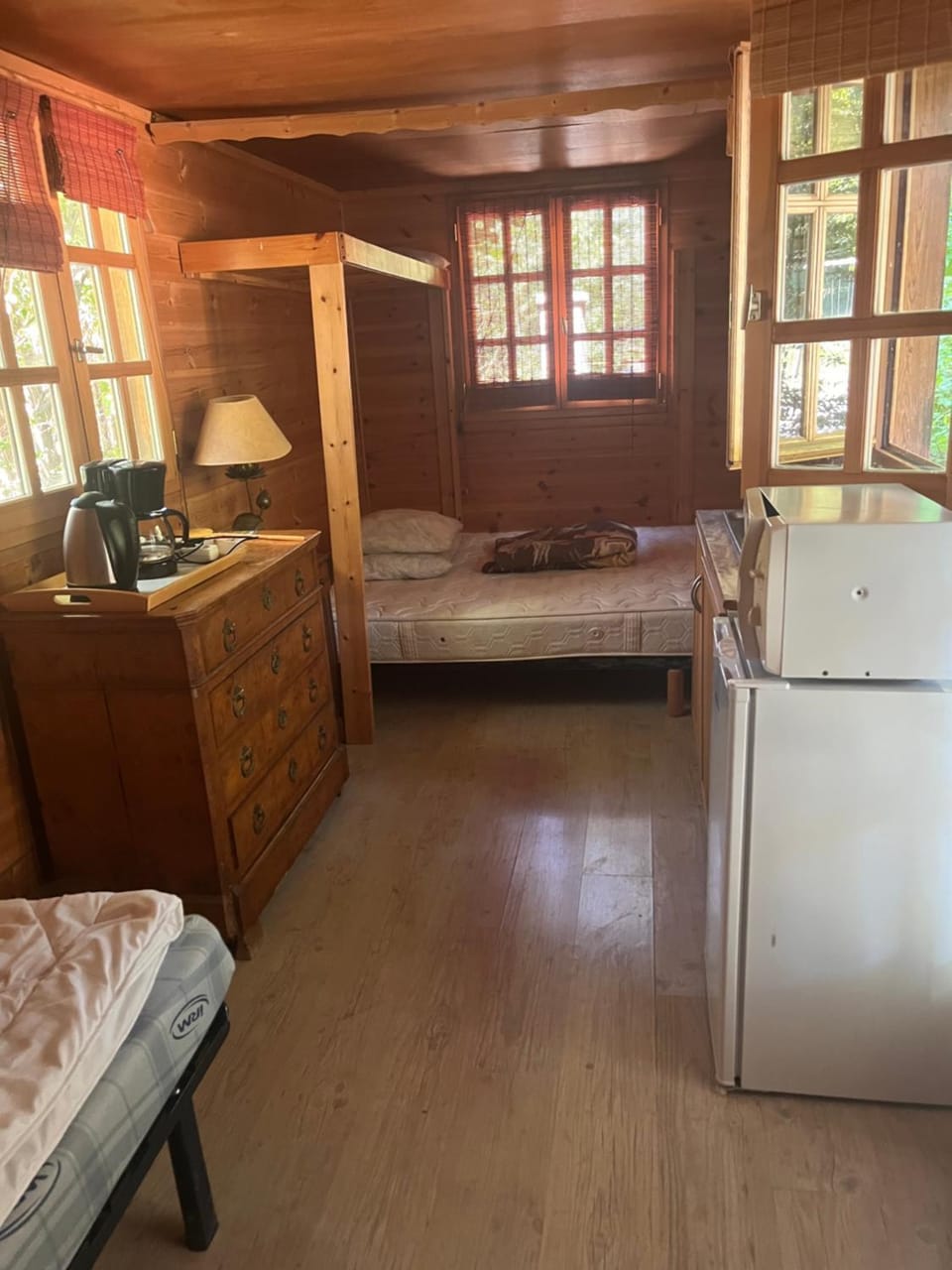 la roulotte chez Camille Campground/ 
RV Resort in Provence-Alpes-Côte d'Azur