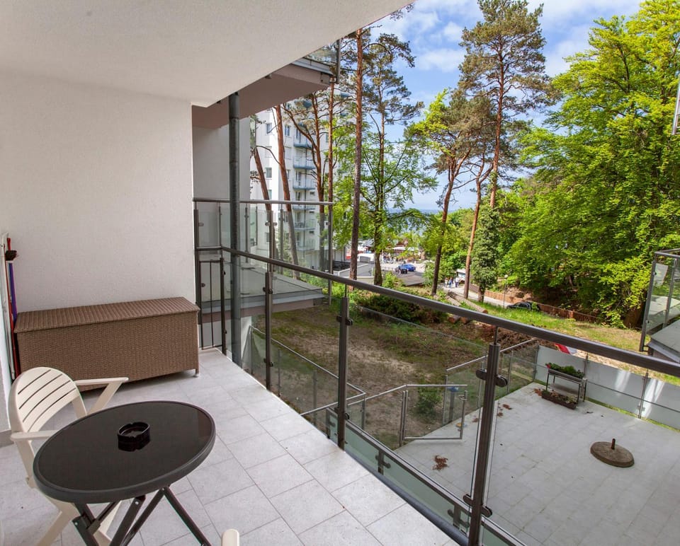 View (from property/room), Balcony/Terrace, Garden view, Sea view