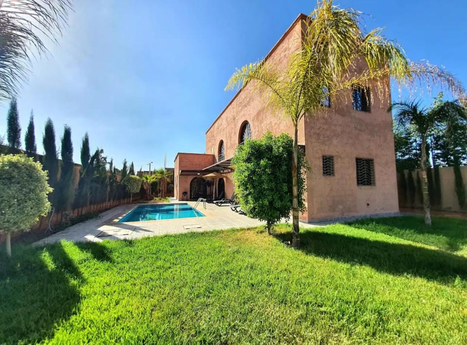 Property building, Day, Natural landscape, Garden, Garden view, Pool view, Swimming pool, sunbed