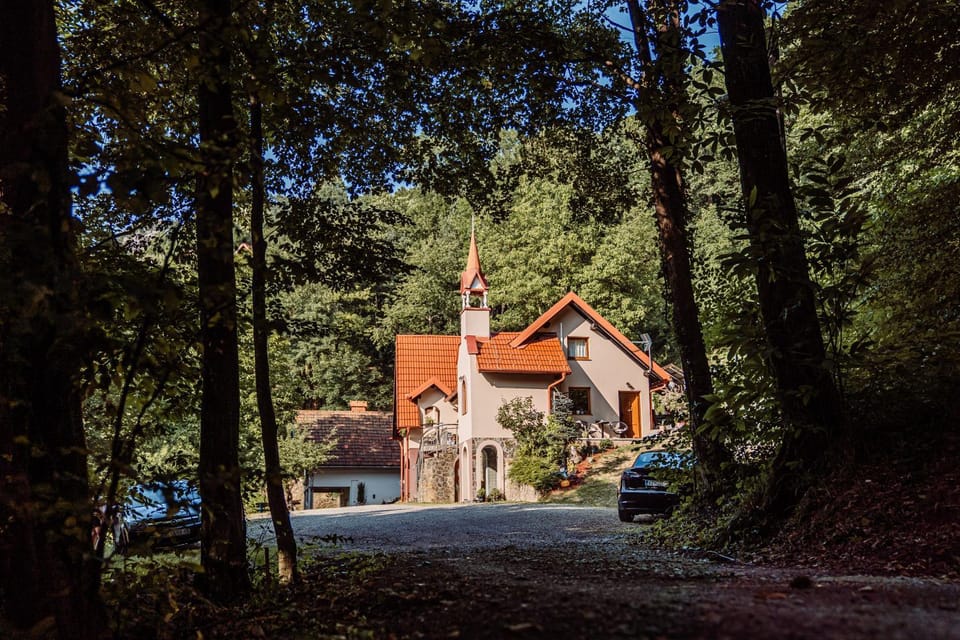 Property building, Natural landscape, Street view, Parking