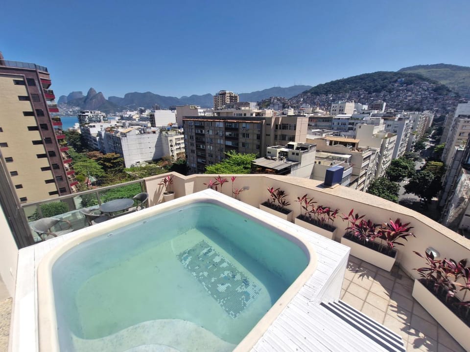 Nearby landmark, Day, Natural landscape, View (from property/room), Balcony/Terrace, City view, Mountain view, Pool view, Swimming pool